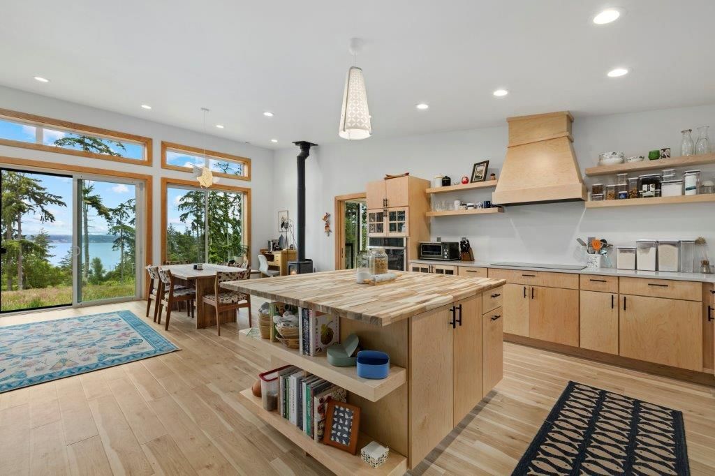 Coast Studio angle