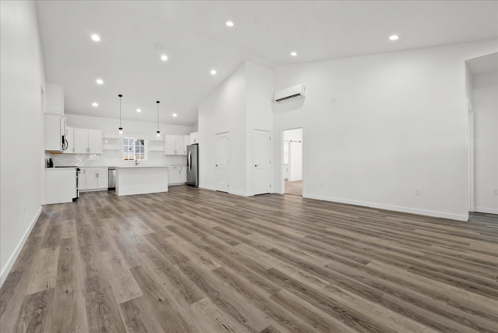 Custom small home photo 15