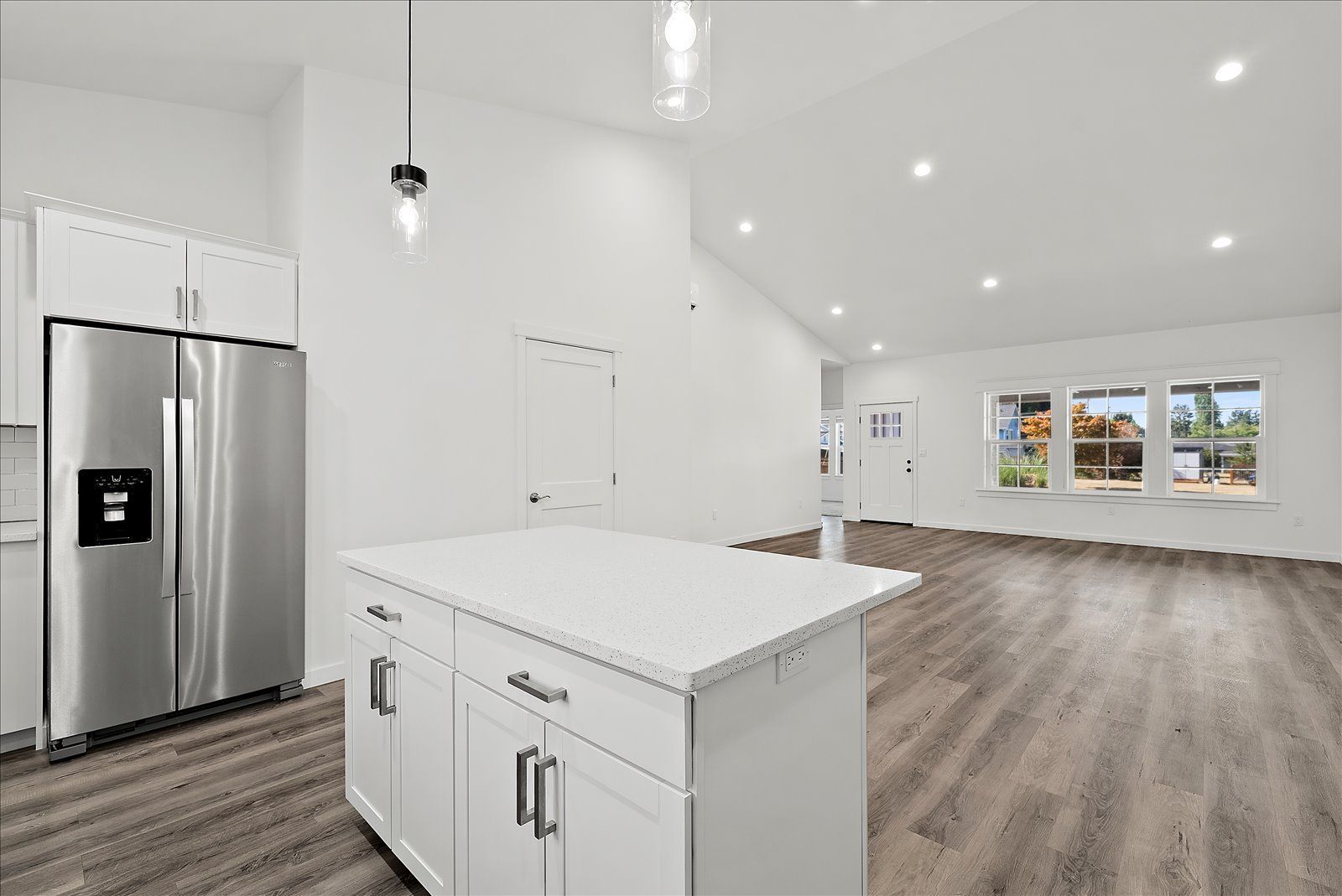 Custom small home photo 19
