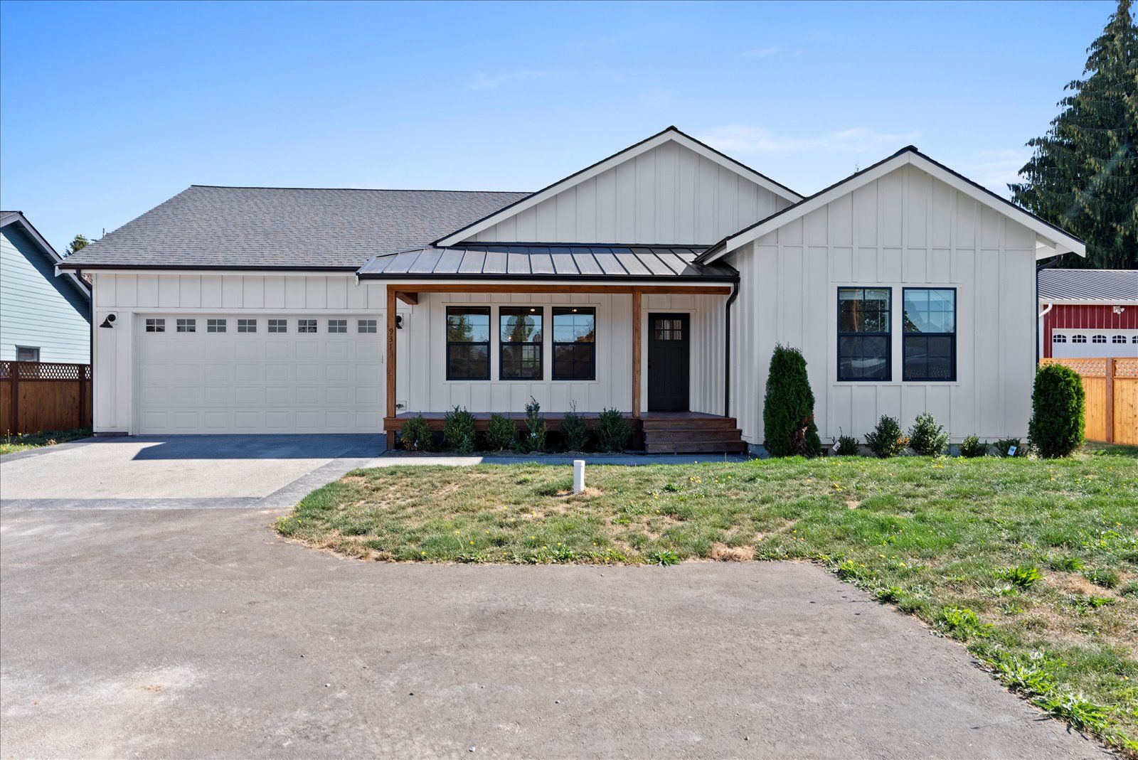 Custom small home photo 33