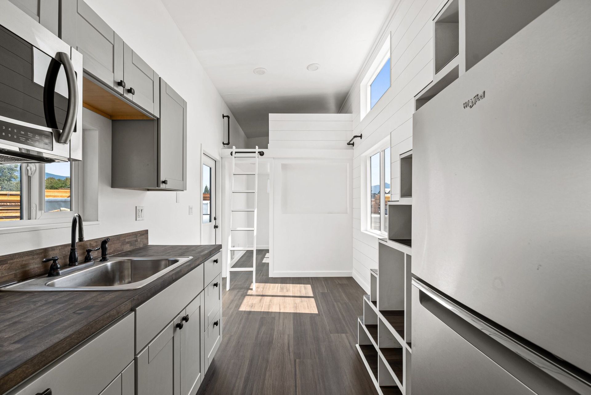 Tiny Home Bridgeview model photo 3