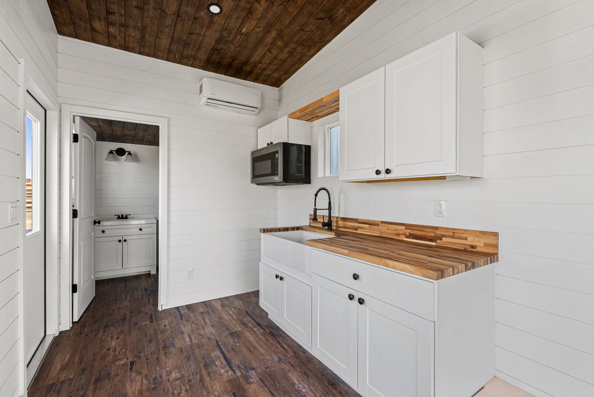 Tiny Home Lily model photo 10